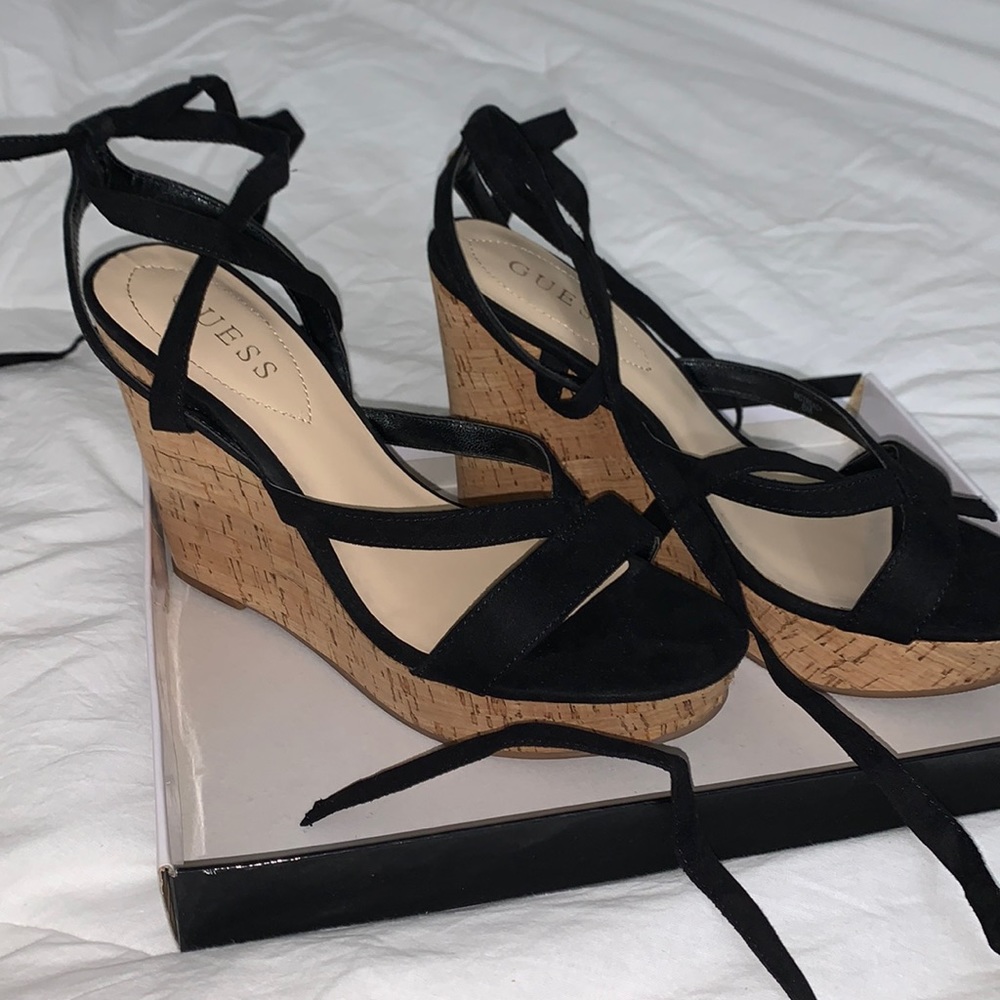 GUESS WEDGES